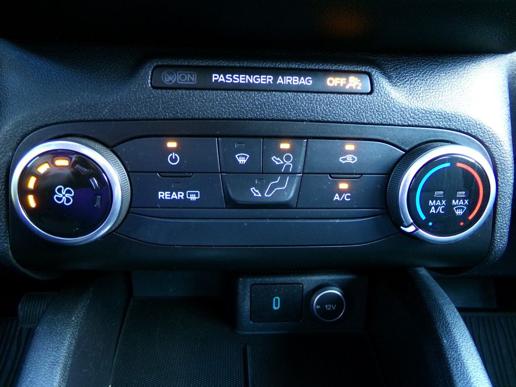 2020 Ford Escape Image 24