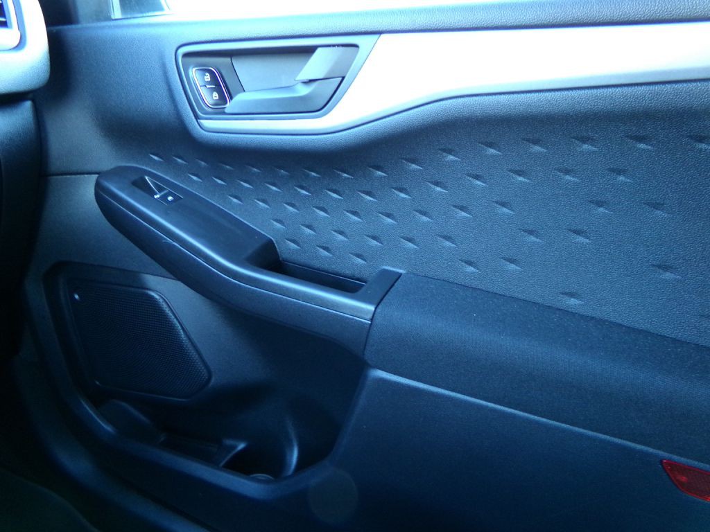 2020 Ford Escape Image 27