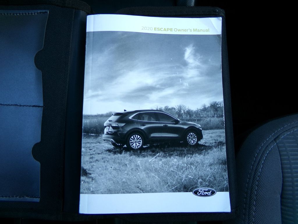 2020 Ford Escape Image 28