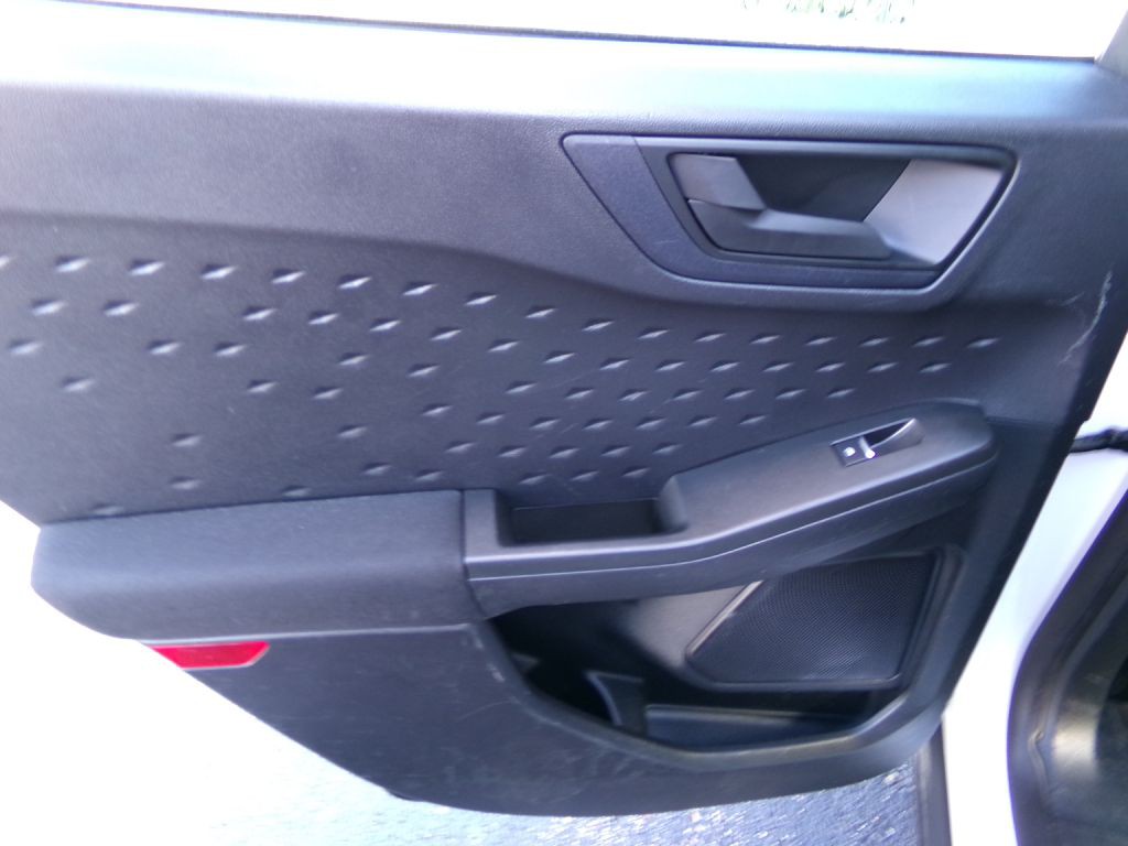 2020 Ford Escape Image 31
