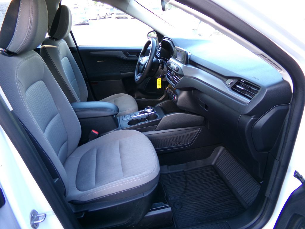 2020 Ford Escape Image 32