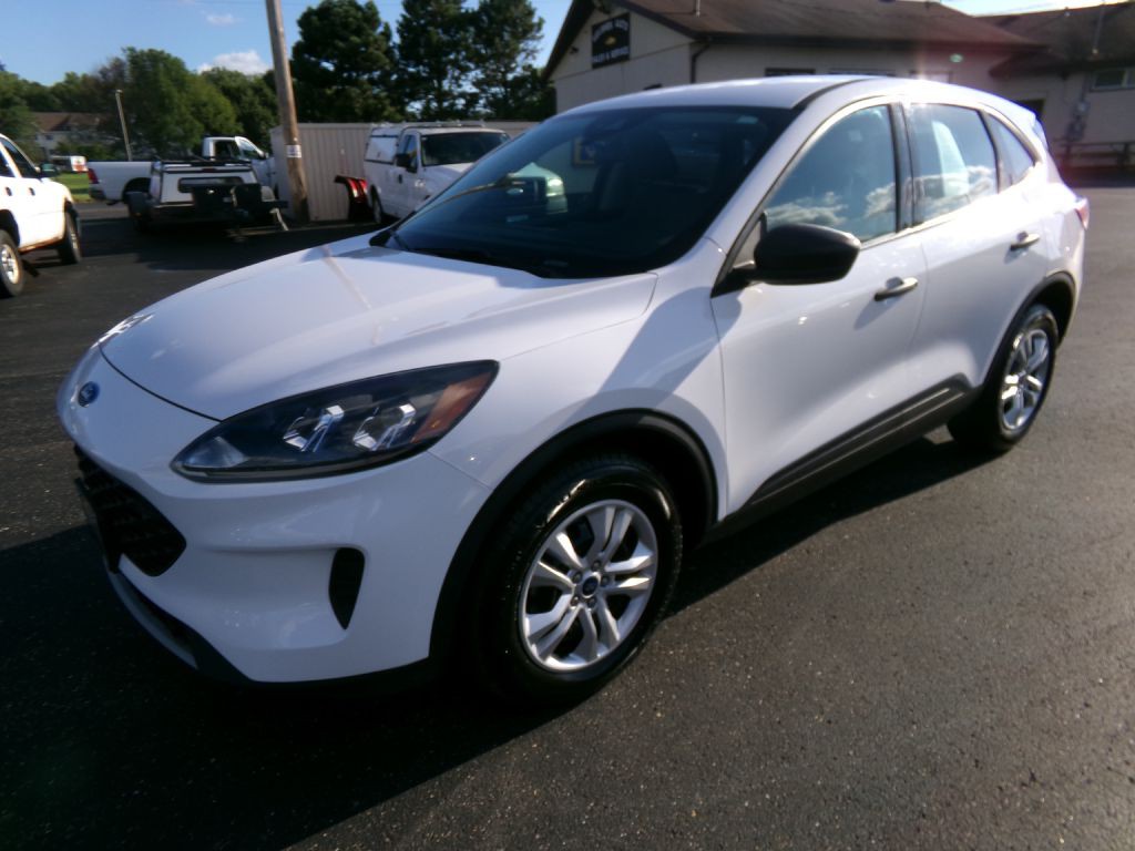 2020 Ford Escape Image 3