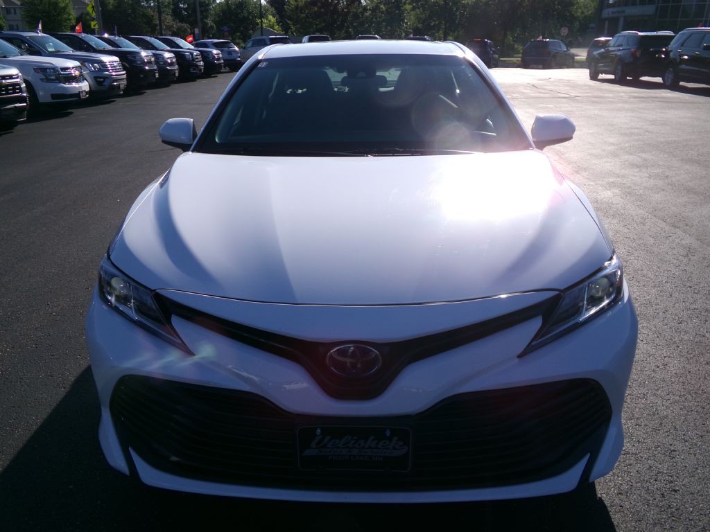 2018 Toyota Camry Image 8
