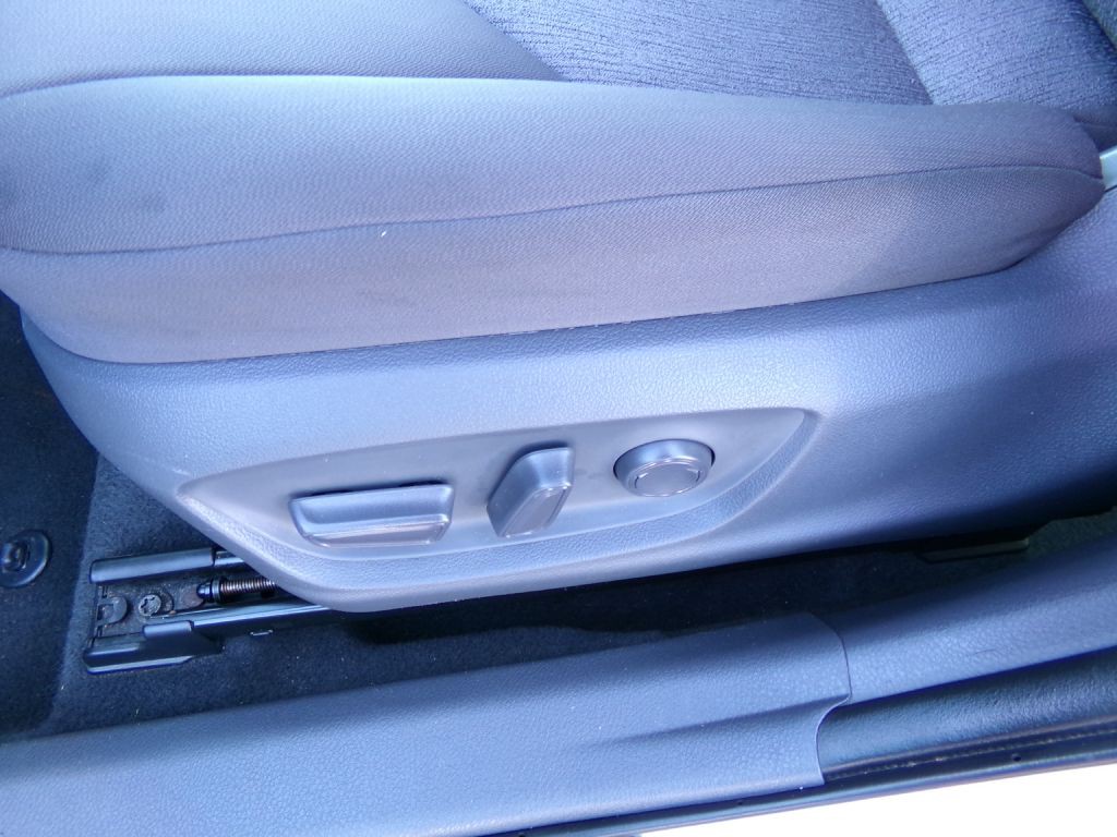 2018 Toyota Camry Image 11