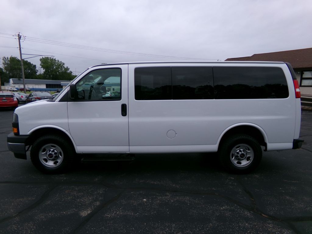2019 GMC Savana Image 6