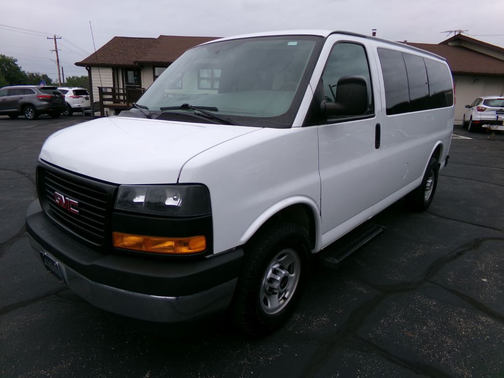 2019 GMC Savana Image 7