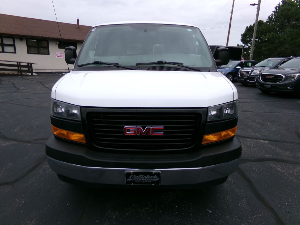 2019 GMC Savana Image 8