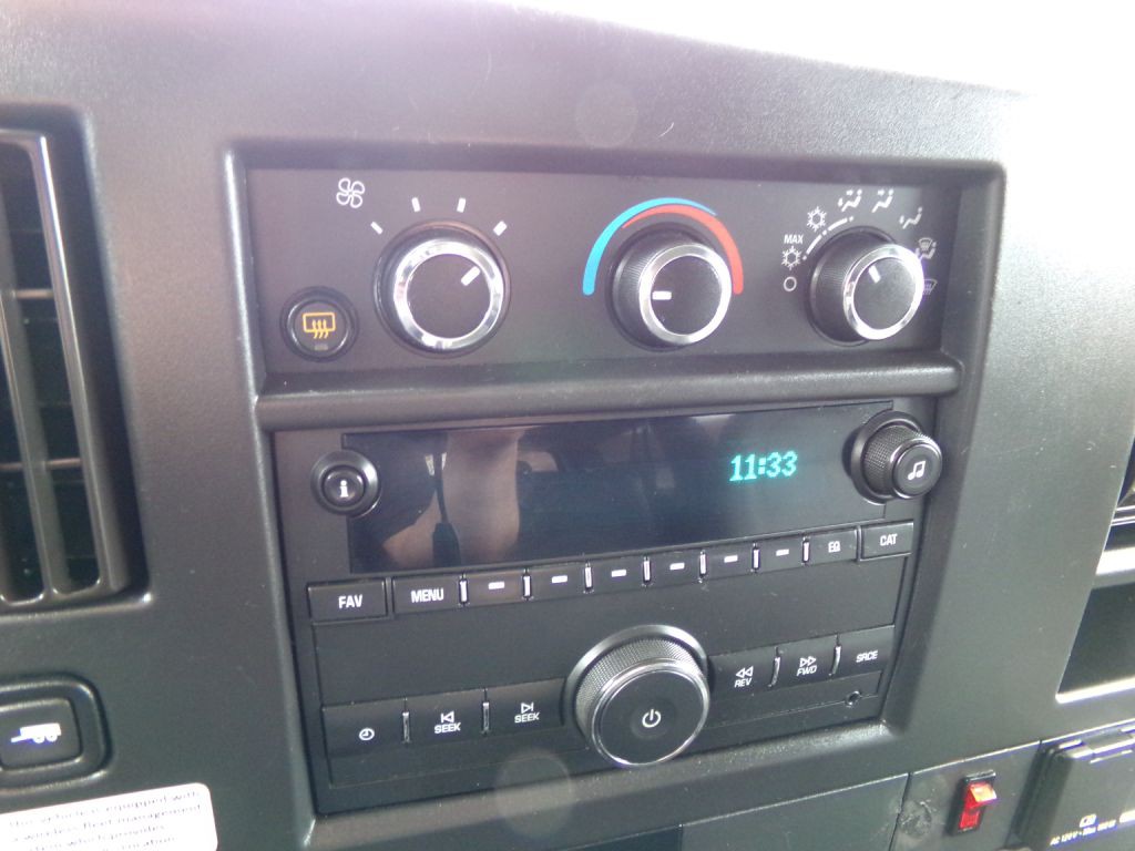 2019 GMC Savana Image 20