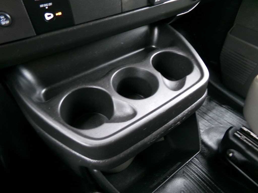 2019 GMC Savana Image 22