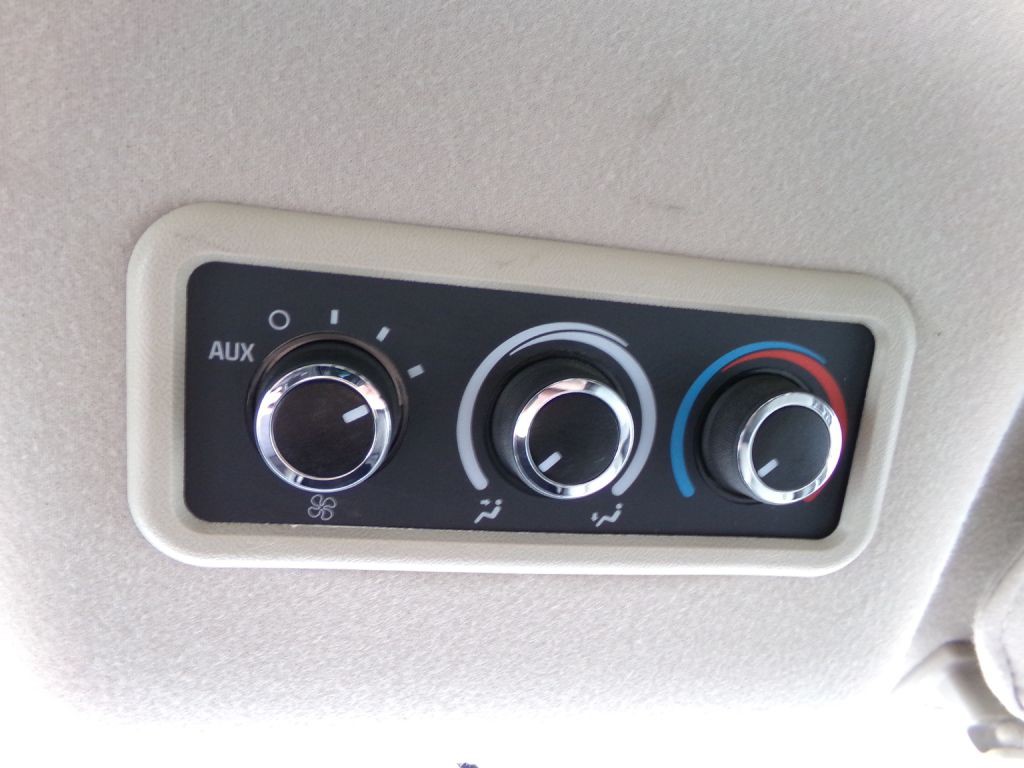 2019 GMC Savana Image 24