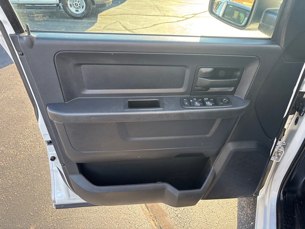 2015 RAM 1500 Image 10