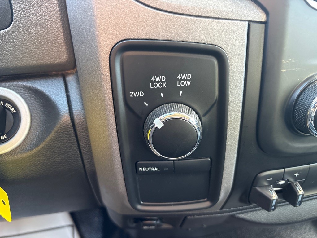 2015 RAM 1500 Image 17