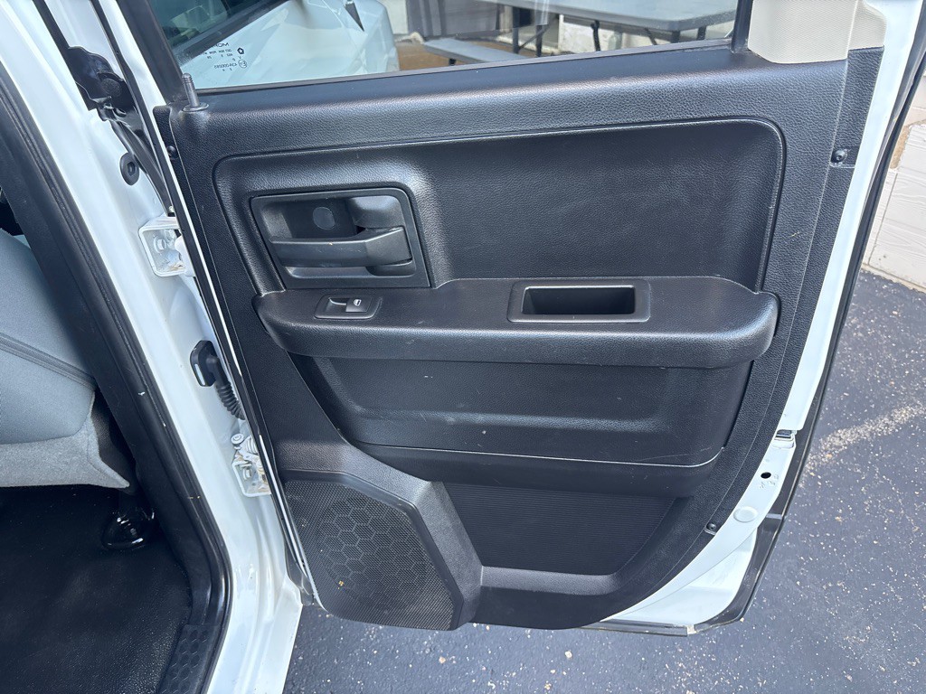 2015 RAM 1500 Image 25