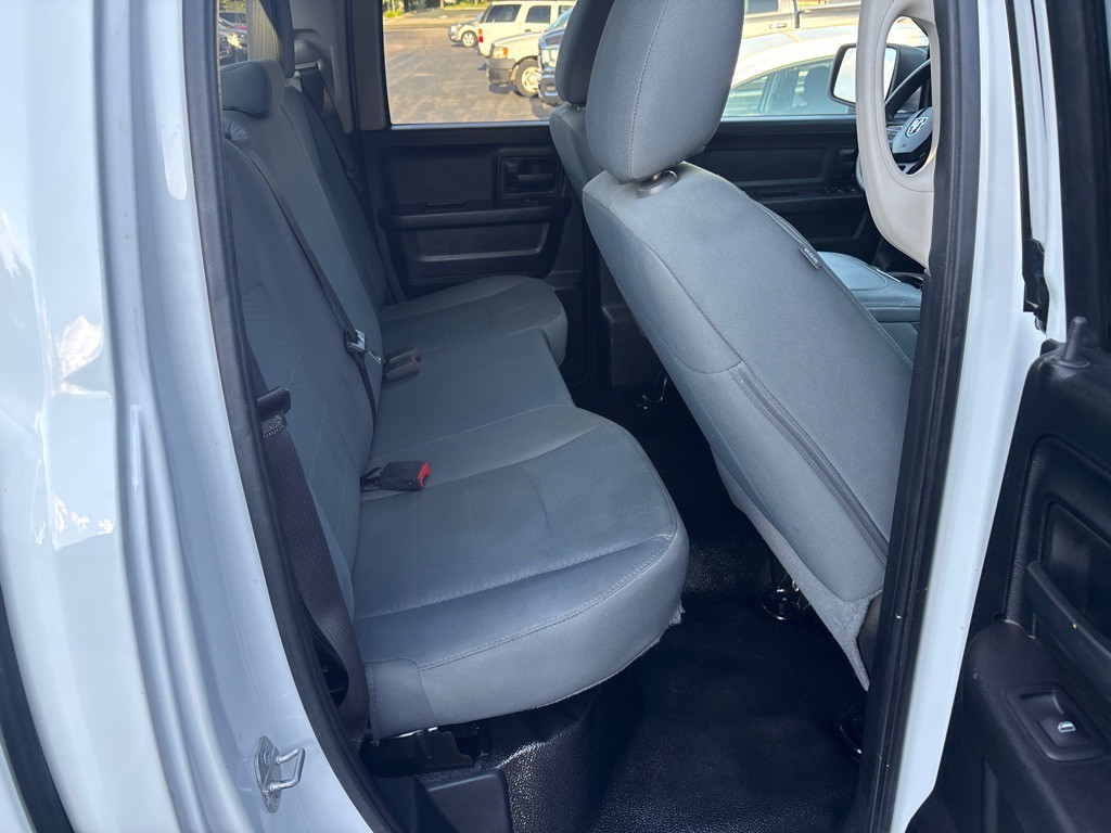 2015 RAM 1500 Image 26
