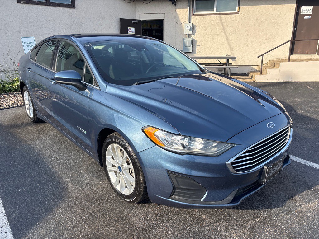 2019 Ford Fusion Image 1