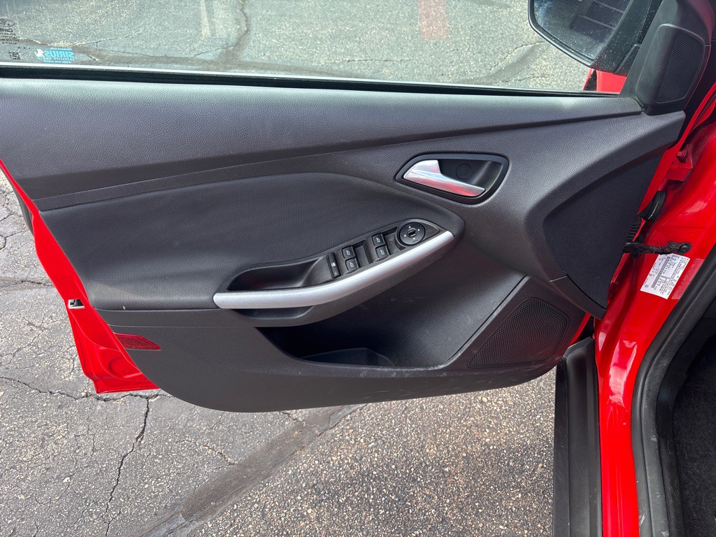 2014 Ford Focus Image 9
