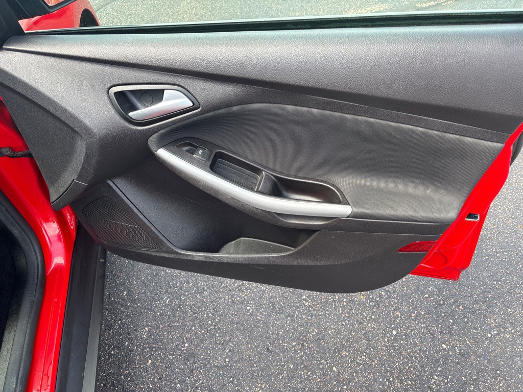 2014 Ford Focus Image 26