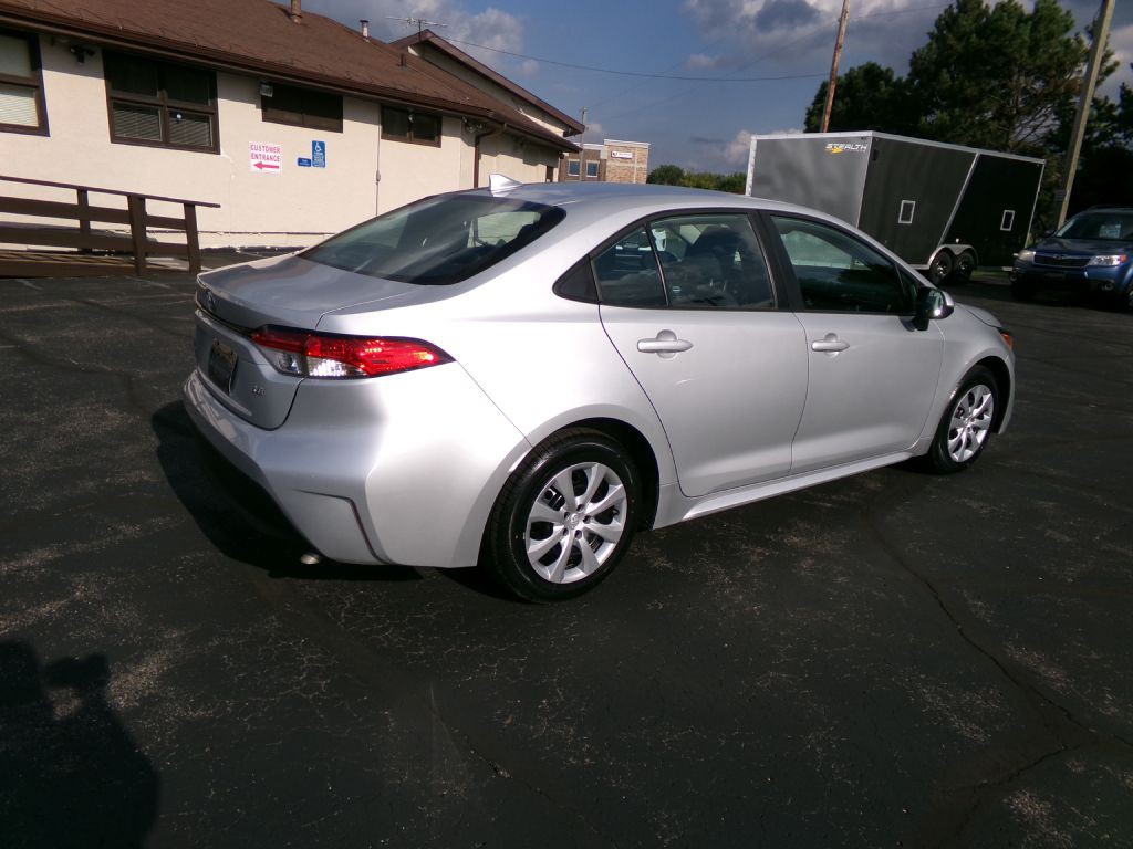 2023 Toyota Corolla Image 3