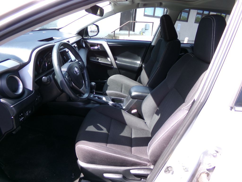 2016 Toyota Rav4 Image 12