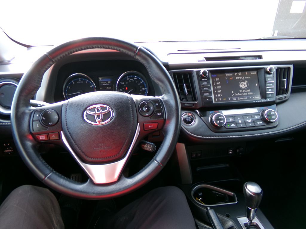 2016 Toyota Rav4 Image 16