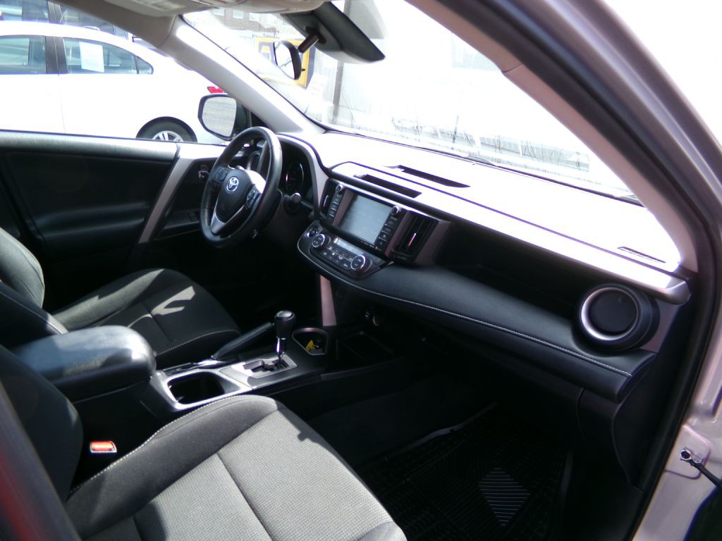 2016 Toyota Rav4 Image 43