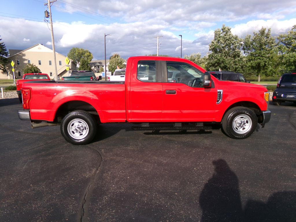 2017 Ford F-250 Image 2