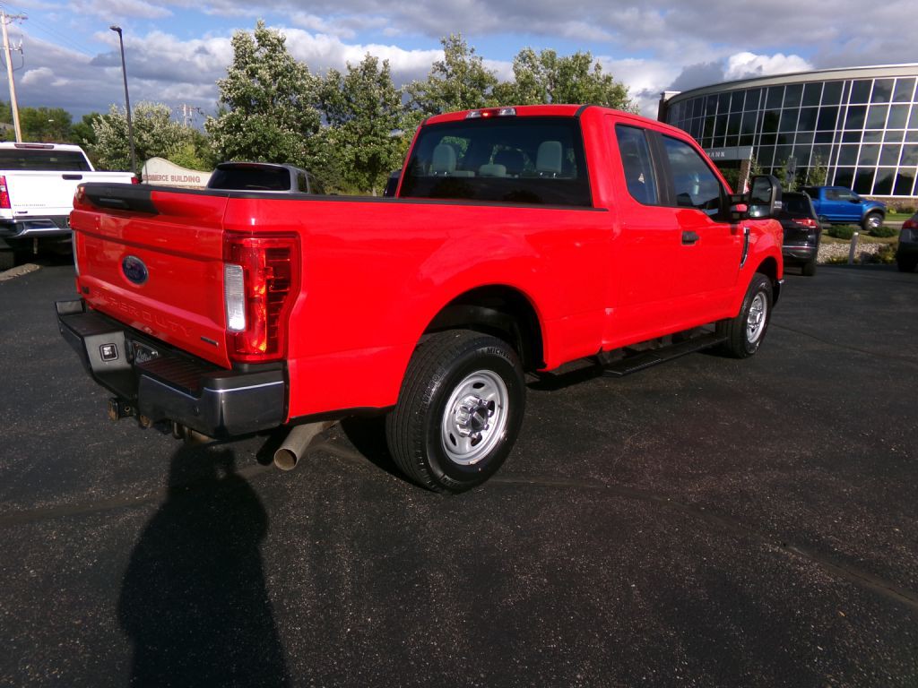 2017 Ford F-250 Image 3