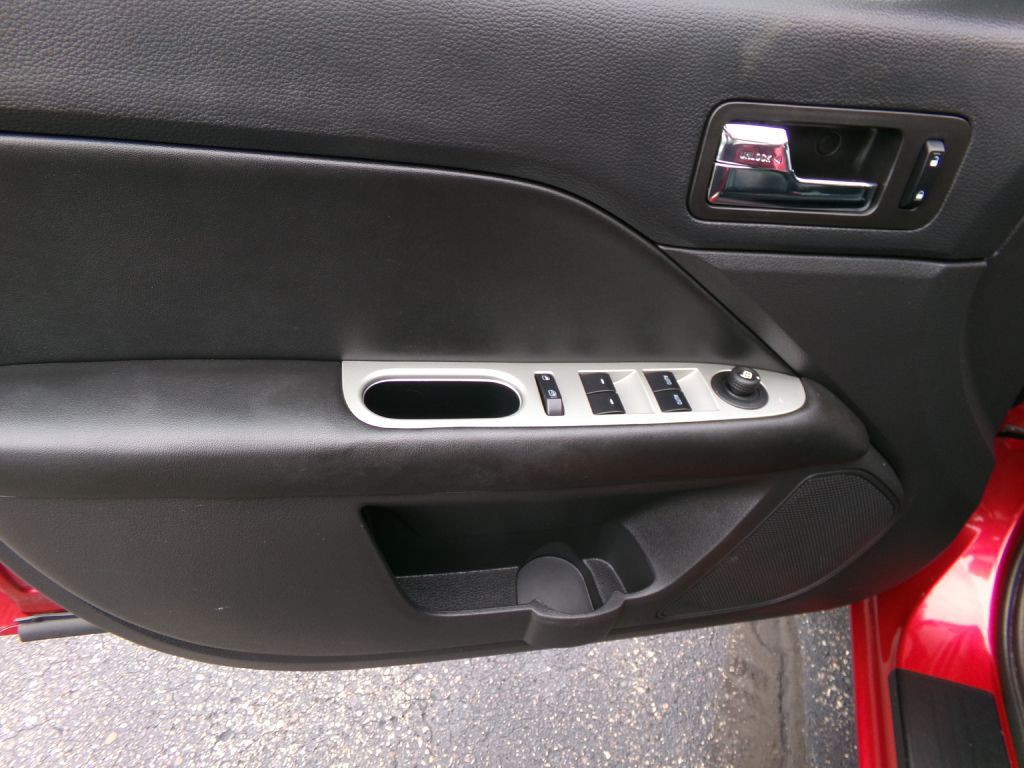 2011 Ford Fusion Image 11