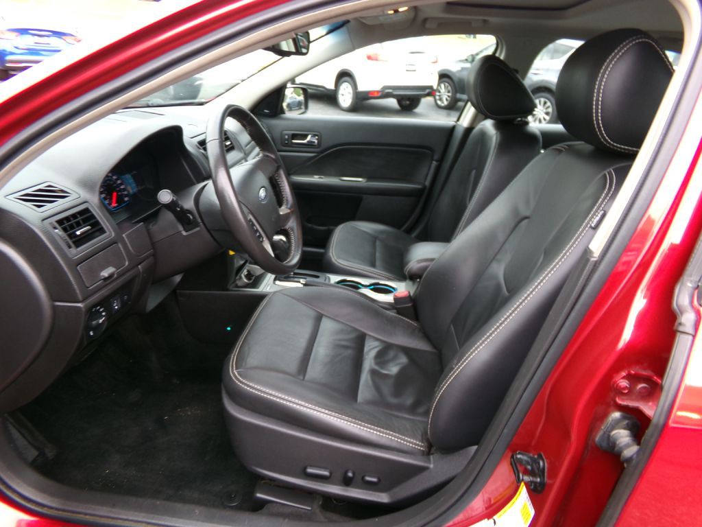 2011 Ford Fusion Image 13