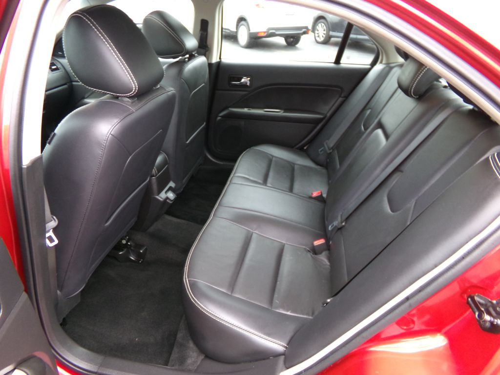 2011 Ford Fusion Image 42