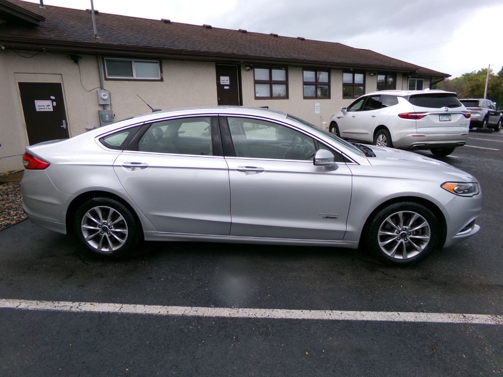 2018 Ford Fusion Image 2
