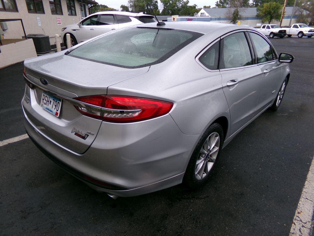 2018 Ford Fusion Image 3