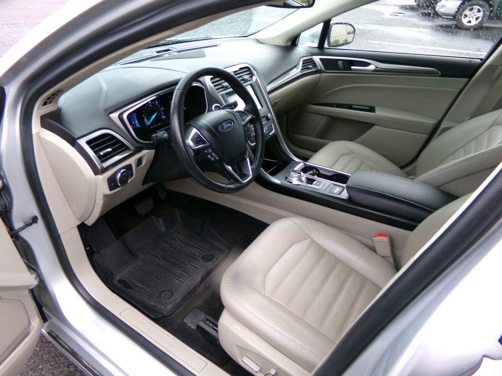 2018 Ford Fusion Image 9
