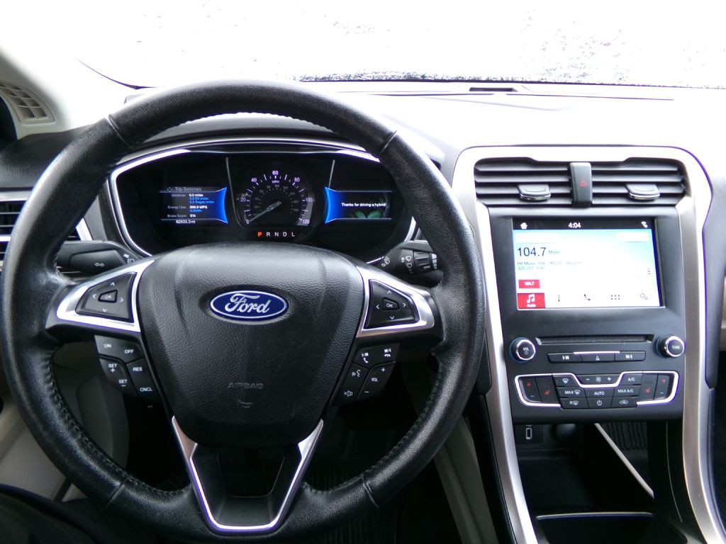 2018 Ford Fusion Image 30