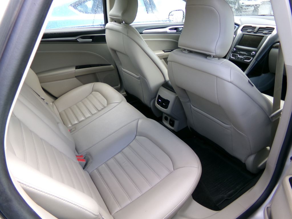 2018 Ford Fusion Image 38