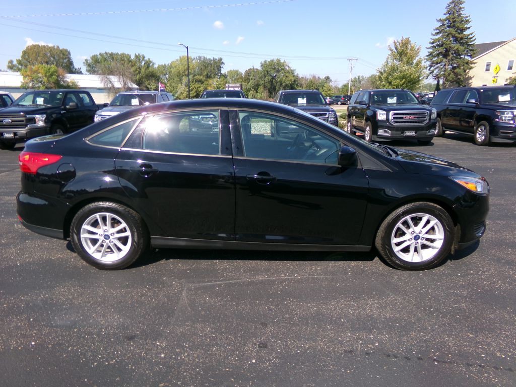 2018 Ford Focus Image 2