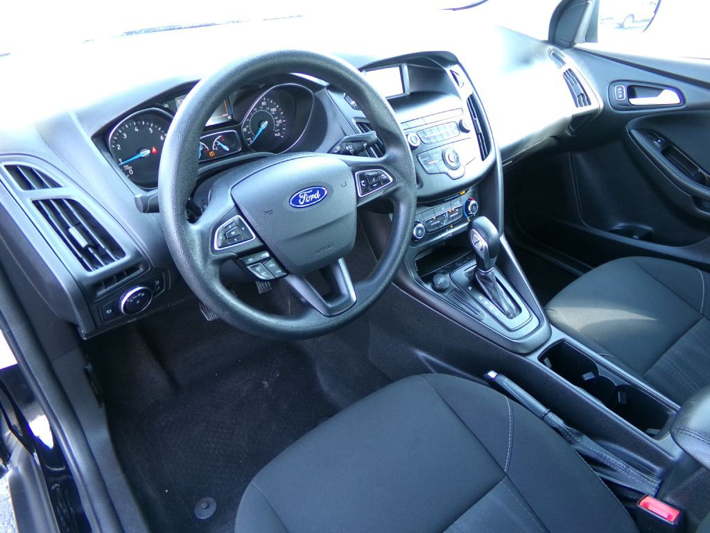 2018 Ford Focus Image 12