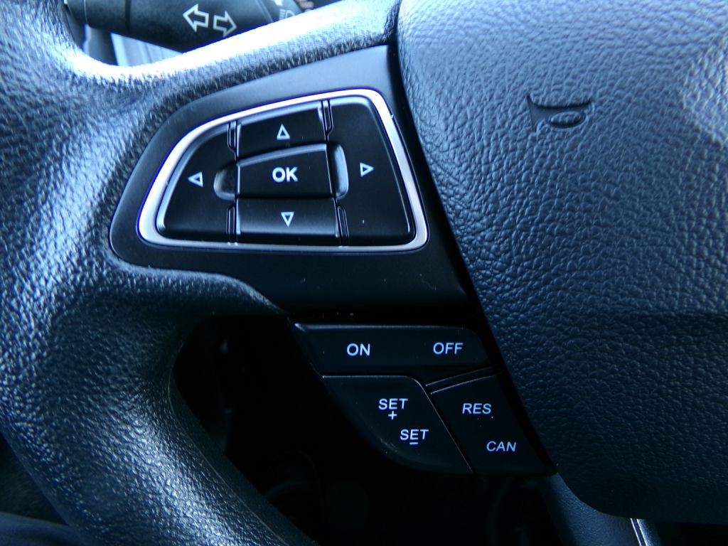 2018 Ford Focus Image 17