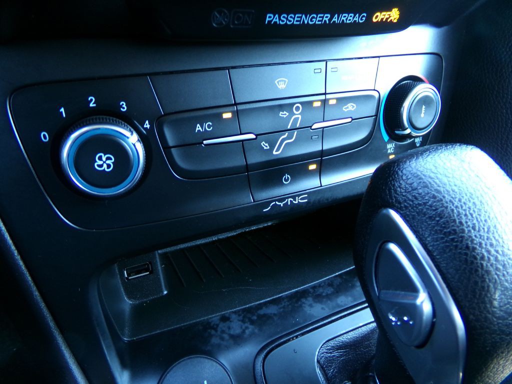 2018 Ford Focus Image 21