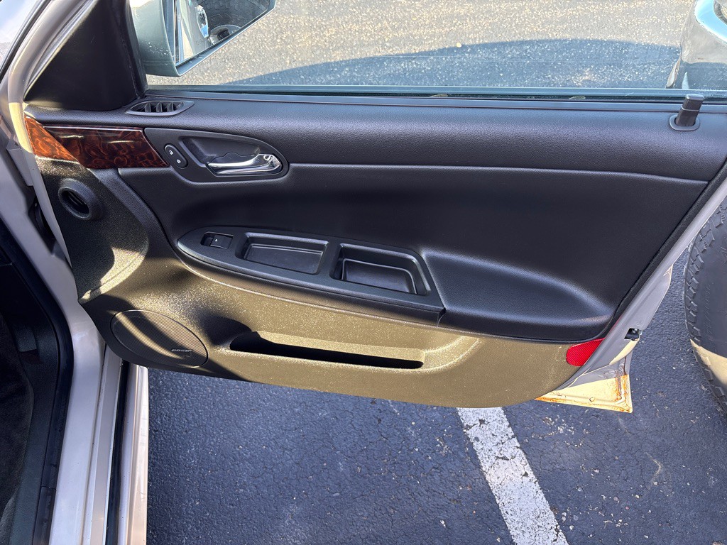 2012 Chevrolet Impala Image 23