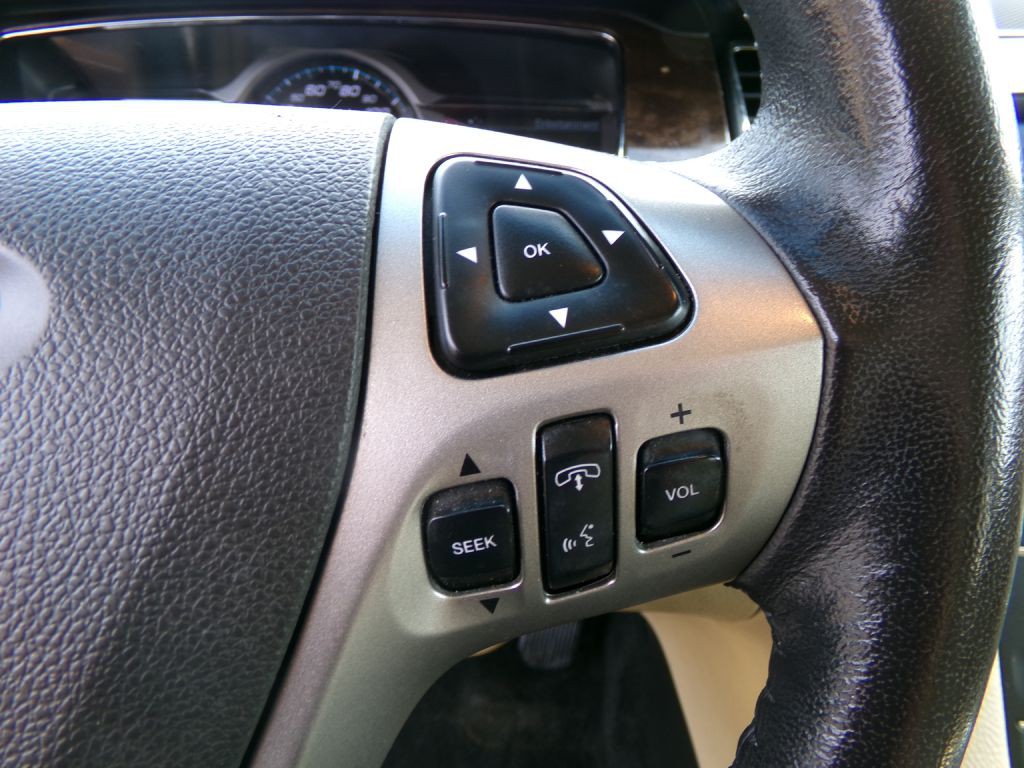 2015 Ford Taurus Image 16