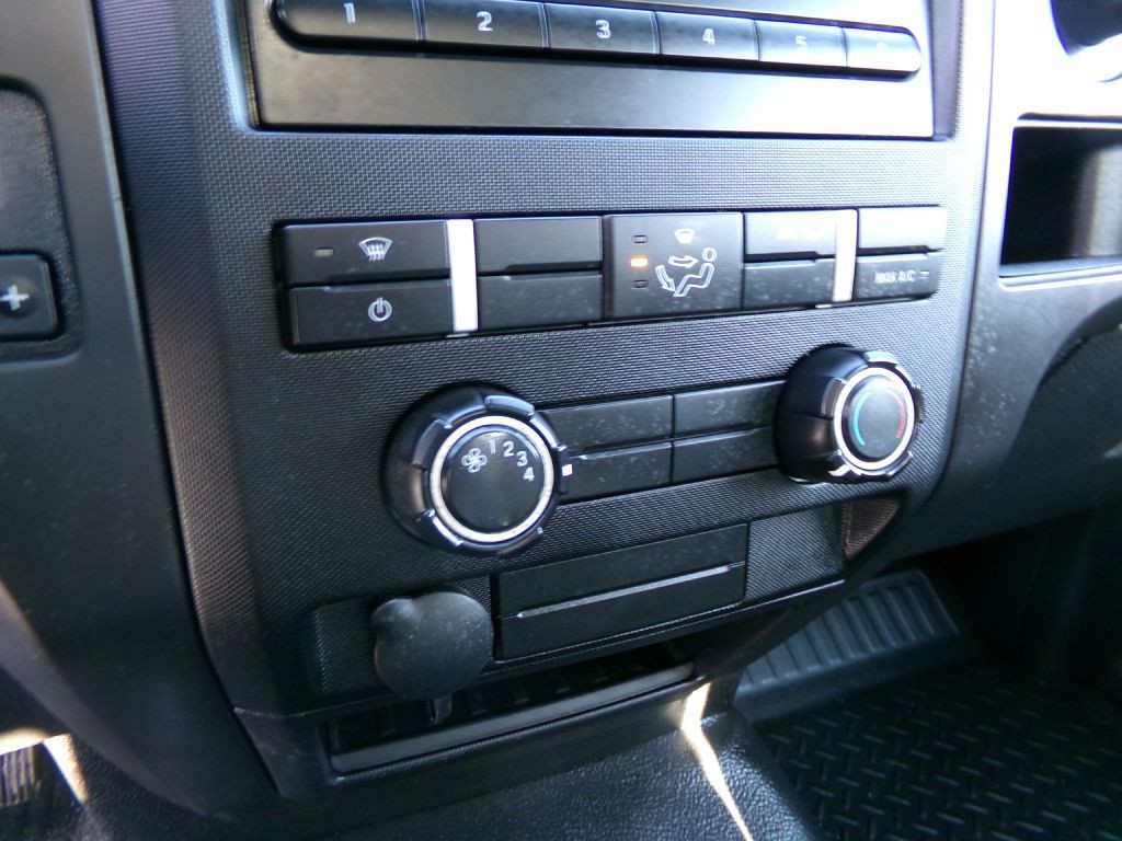 2014 Ford F-150 Image 24