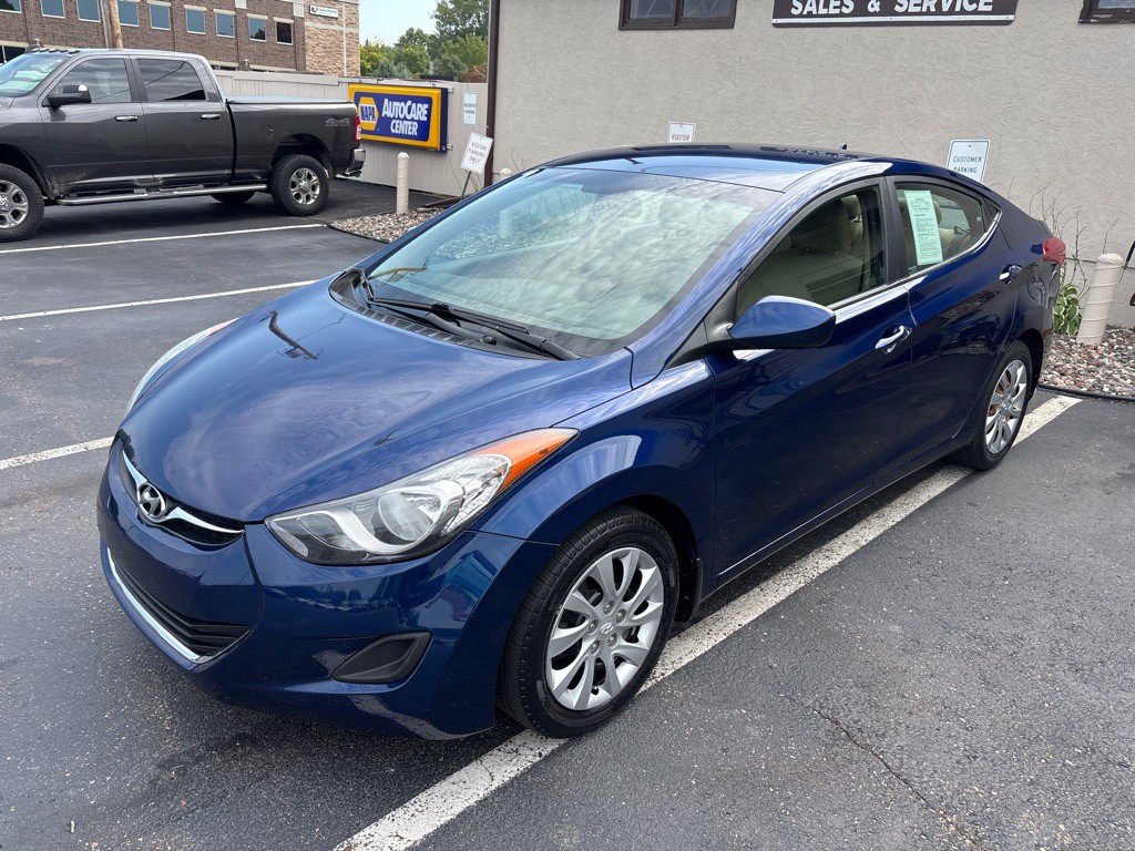 2013 Hyundai Elantra Image 7