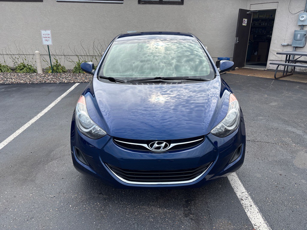 2013 Hyundai Elantra Image 8