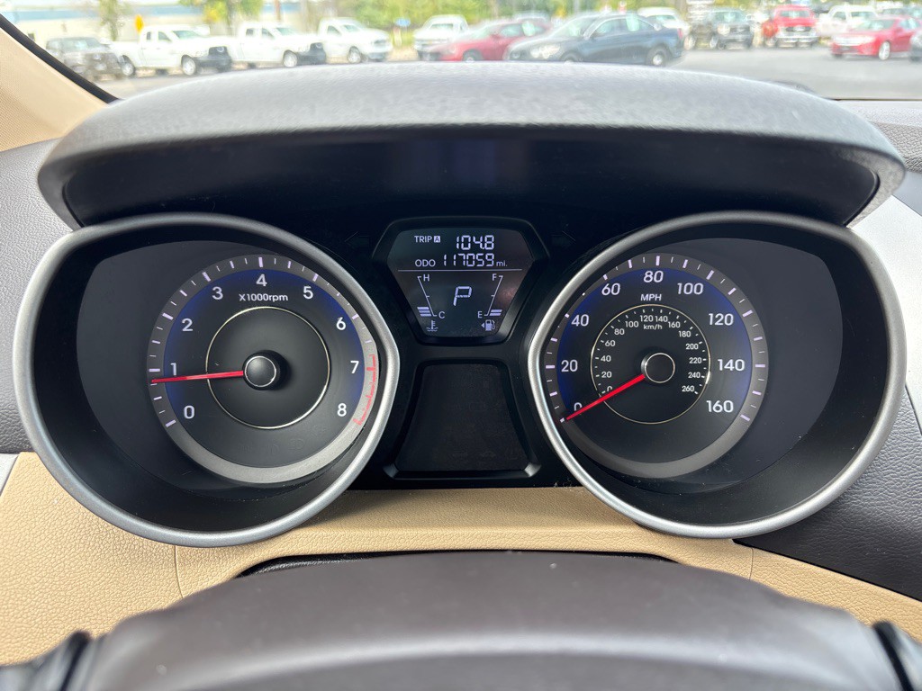 2013 Hyundai Elantra Image 17