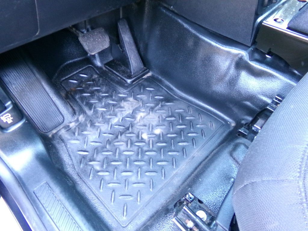 2020 Ford Explorer Image 12