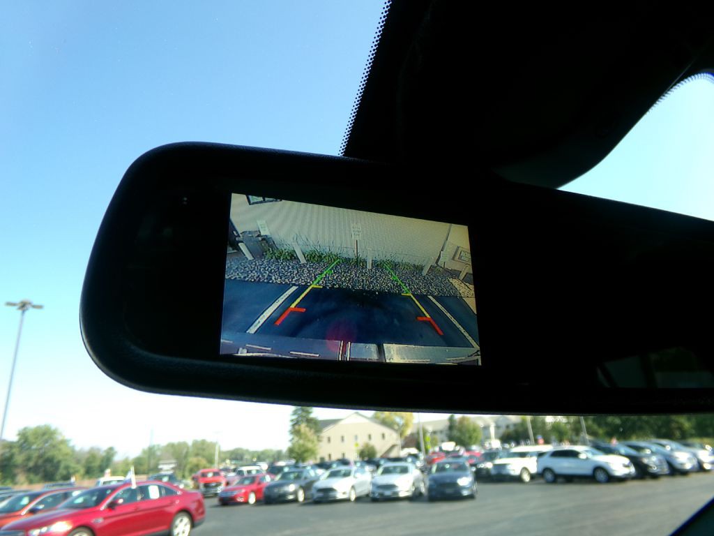 2020 Ford Explorer Image 21