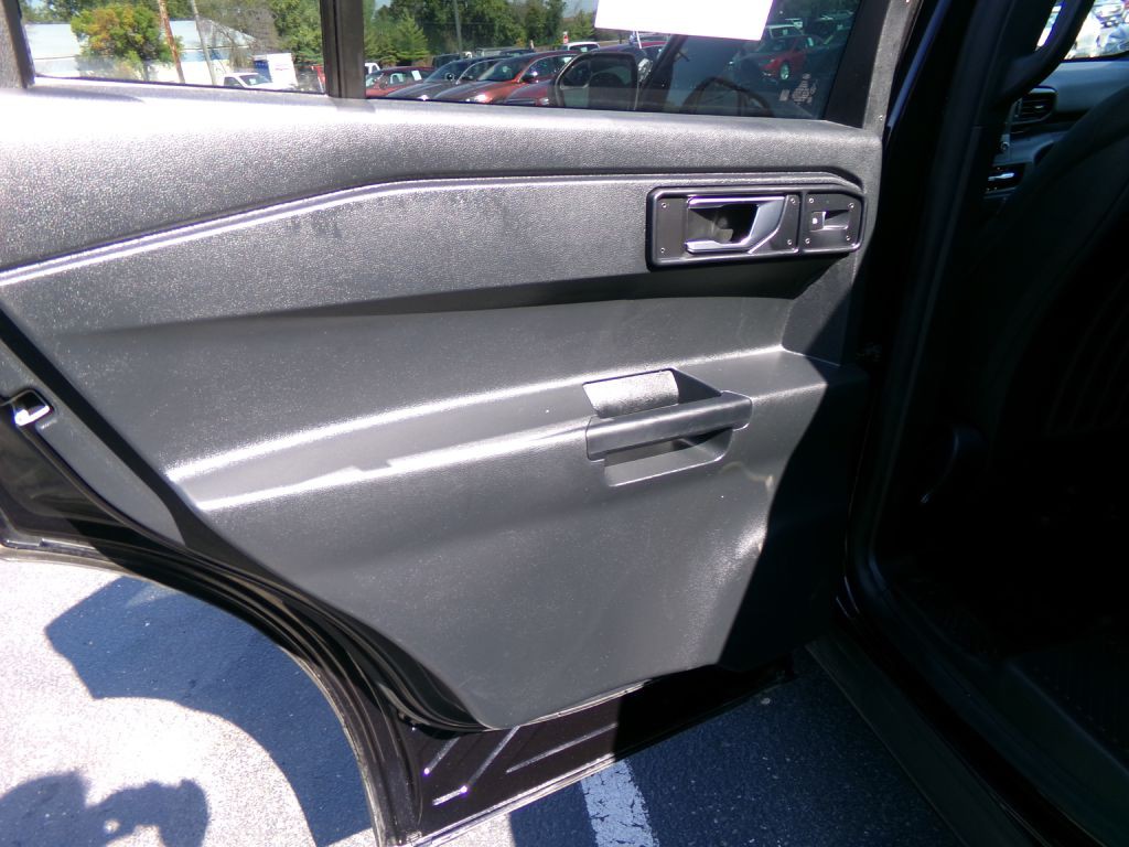 2020 Ford Explorer Image 28