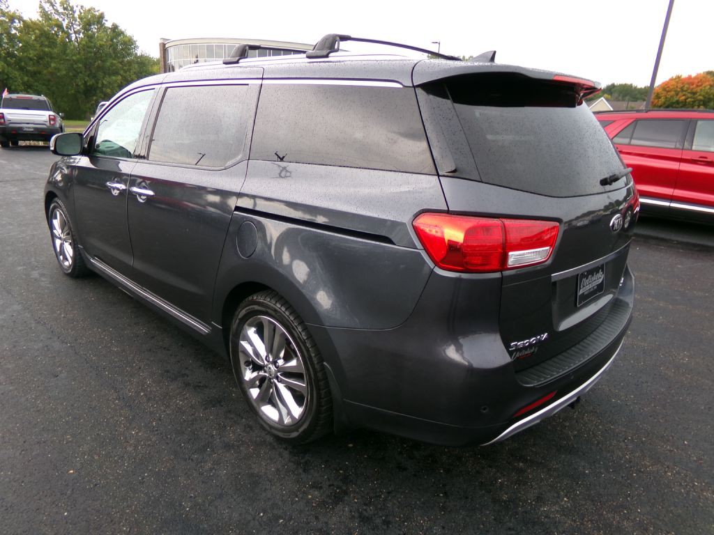 2016 Kia Sedona Image 5