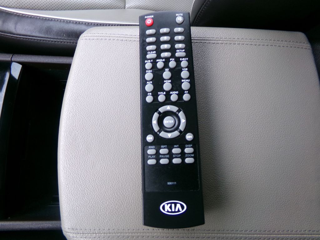 2016 Kia Sedona Image 28